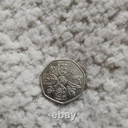 SUPER RARE COIN DE 50P DU ROI CHARLES NOUVELLE MONNAIE DE CORONATION Frais de port gratuit