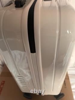 Sac de cabine Miffy extrêmement rare de 18 pouces, uniquement un en vente au Royaume-Uni, étiquettes crème