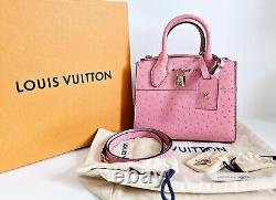 Sac extrêmement rare en cuir d'autruche rose Louis Vuitton City Steamer