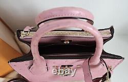 Sac extrêmement rare en cuir d'autruche rose Louis Vuitton City Steamer