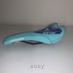 Selle de vélo Palace Skateboards Extrêmement Rare Neuf