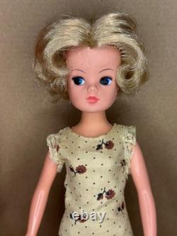 Sindy Pedigree Funtime 1976 Poupée originale 44618 extrêmement rare neuve