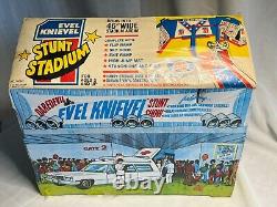 Stade de cascades Evel Knievel Vintage Idéal 1974 Neuf Scellé Extrêmement Rare