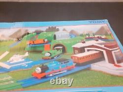 Tomy Thomas piste de montagnes russes Trackmaster, extrêmement rare, tout neuf