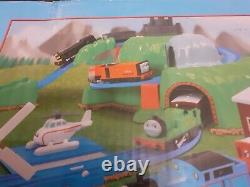 Tomy Thomas piste de montagnes russes Trackmaster, extrêmement rare, tout neuf