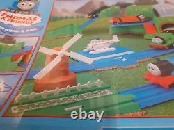 Tomy Thomas piste de montagnes russes Trackmaster, extrêmement rare, tout neuf