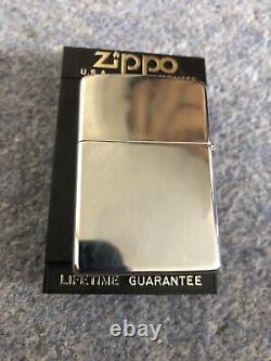 Très rare briquet Zippo Laurel et Hardy Pitfall 1995 neuf jamais utilisé dans sa boîte