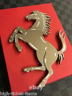 Véritable Ferrari Prancing Horse Paperweight 270003042 Extrêmement Rare Nouveau Dans La Box