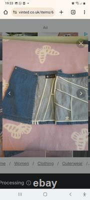 Veste en denim bleu et mini jupe Danielle Cathari x Adidas extrêmement rare taille L